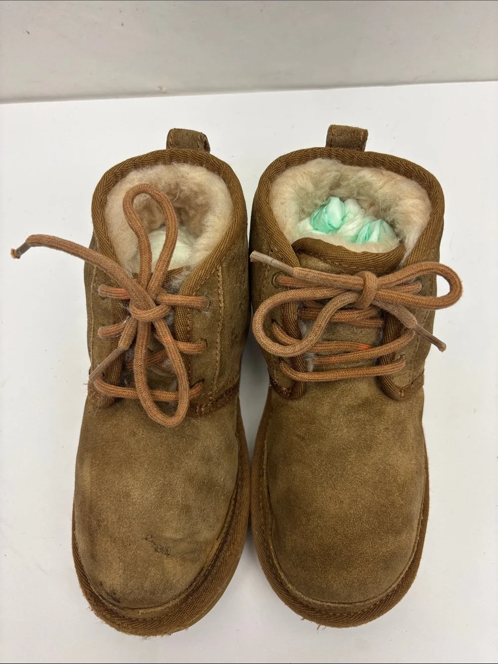 UGG Neumel boots for little boy size 1, box 71